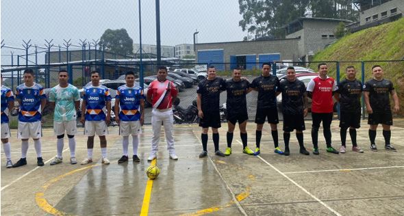 Imagen del partido de microfútbol en Medellín