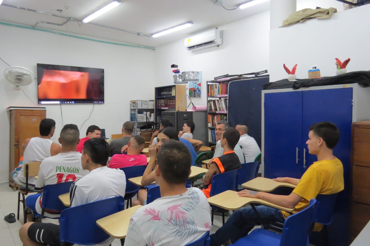 Imagen de la jornada de cine al patio.